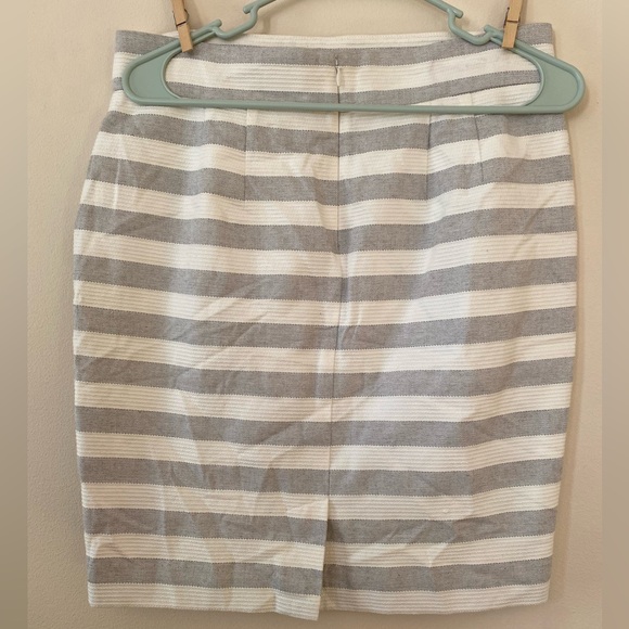 LOFT Gray and White Striped Skirt with Tortoise Shell Buttons - Picture 5 of 8